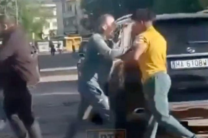 Βερόνα: Ο Γκιφτ Όρμπαν πιάστηκε στα χέρια με οπαδό μετά το ματς με τη Μίλαν